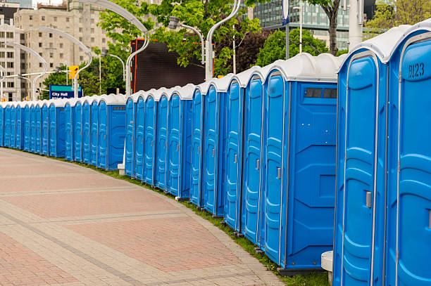 Best VIP or Luxury Restroom Trailers  in Centerport, NY